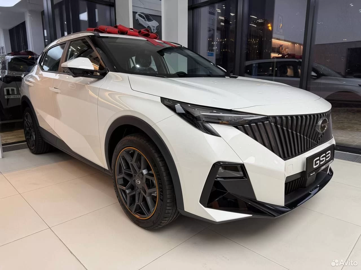 Белый GAC GS3 GL-R Line в салоне GAC Технопарк