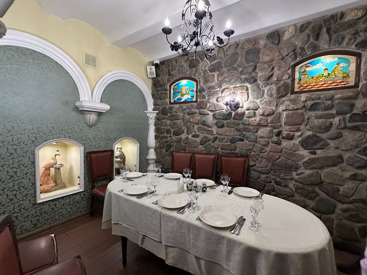 маленький зал "Шкатулка"