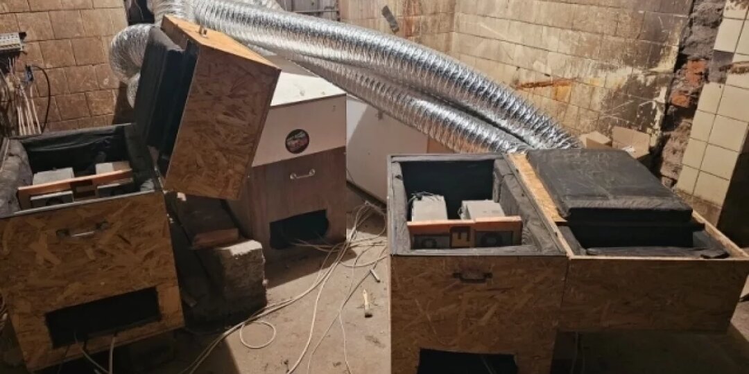 В КБР пресекли деятельность майнинг-фермы