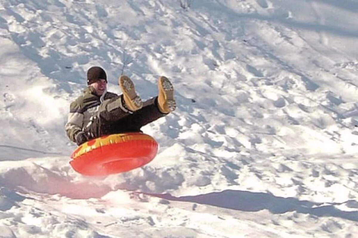    25-летняя ярославна сломала кости таза, катаясь на «ватрушке»