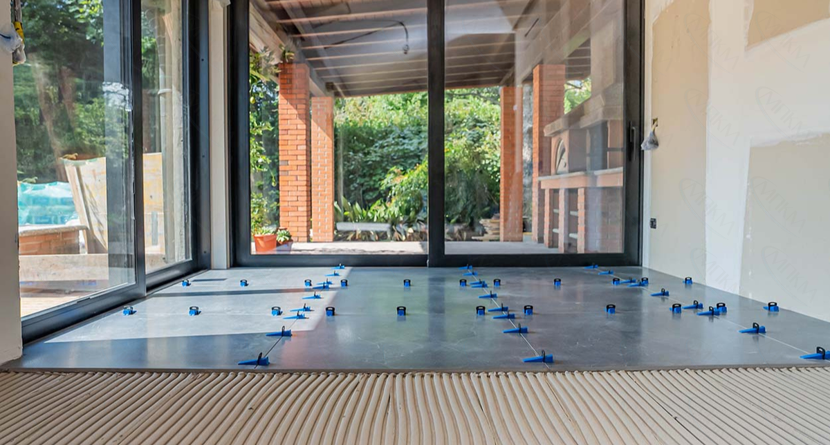 Укладка  крупноформатной плитки