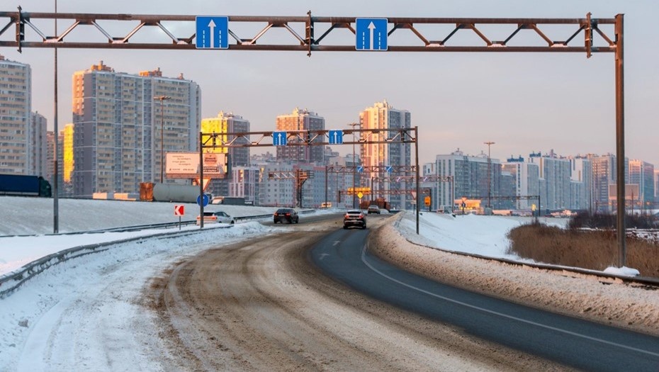    В Петербурге из-за закрытого КАД на юго-востоке опаздывают автобусы Автор фото: Тихонов Михаил