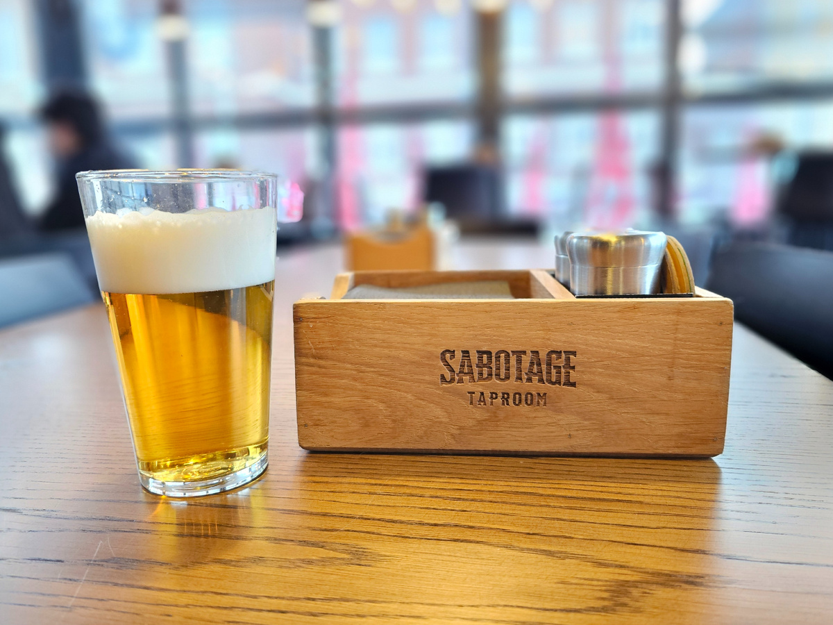 Социальное напряжение, фото автора