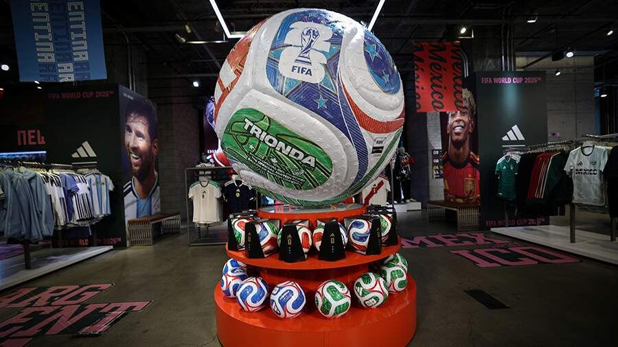    Фото: REUTERS/Mike Segar