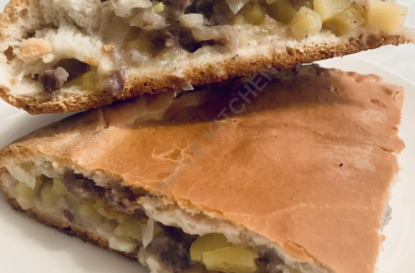 Пирог с мясом и картошкой. 