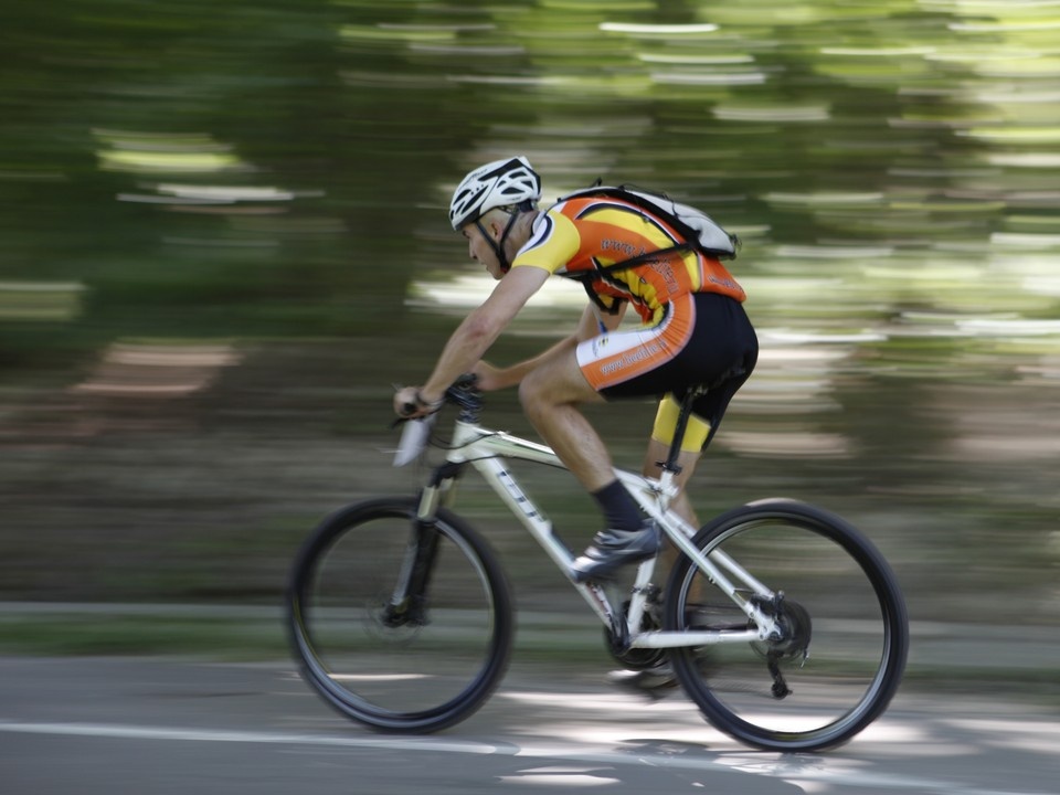    Обычно дистанция в этой дисциплине составляет от 50 до 60 километров Дмитрий АХМАДУЛЛИН