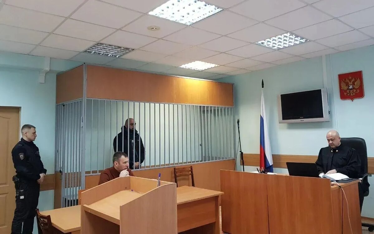    Суд в Ижевске оставил под арестом членов банды стоматологов