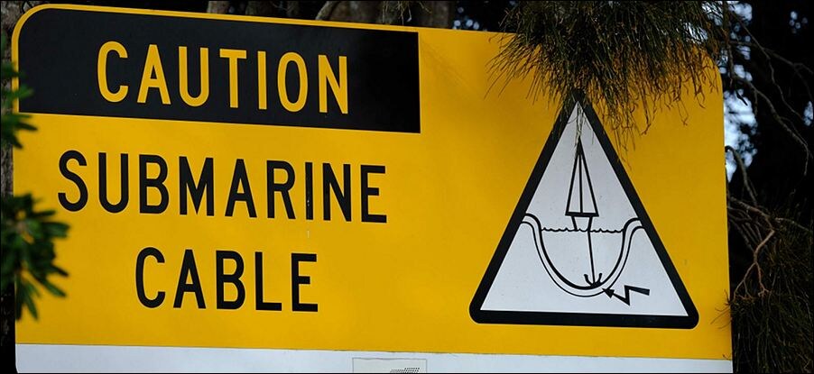 Проблемы с подводными кабелями и причём тут металлолом, уголь и зола