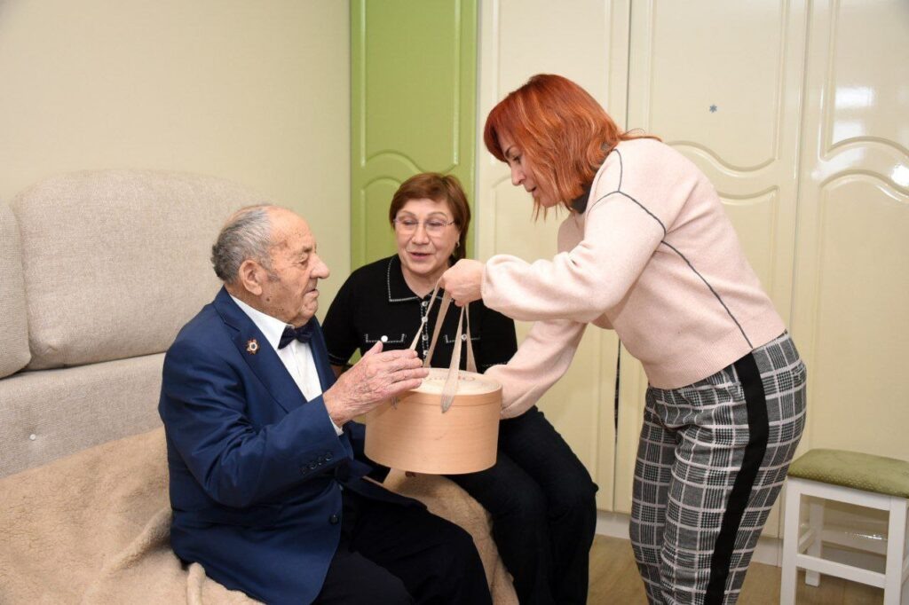     Оренбуржец Иван Шевченко отметил 104-й день рождения Оренбуржье
📷    Оренбуржец Иван Шевченко отметил 104-й день рождения Оренбуржье
📷    Оренбуржец Иван Шевченко отметил 104-й день рождения Оренбуржье
📷    Оренбуржец Иван Шевченко отметил 104-й день рождения Оренбуржье
