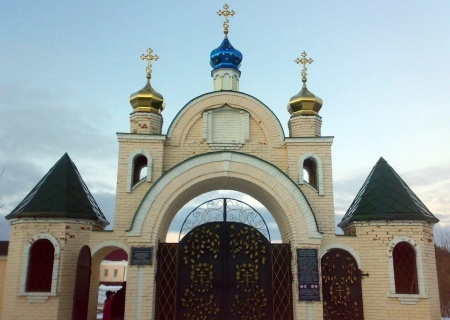    Киевский режим выселил монахинь из монастыря на улицу