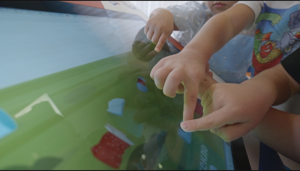 Интерактивная сенсорная парта DES Interactive Study