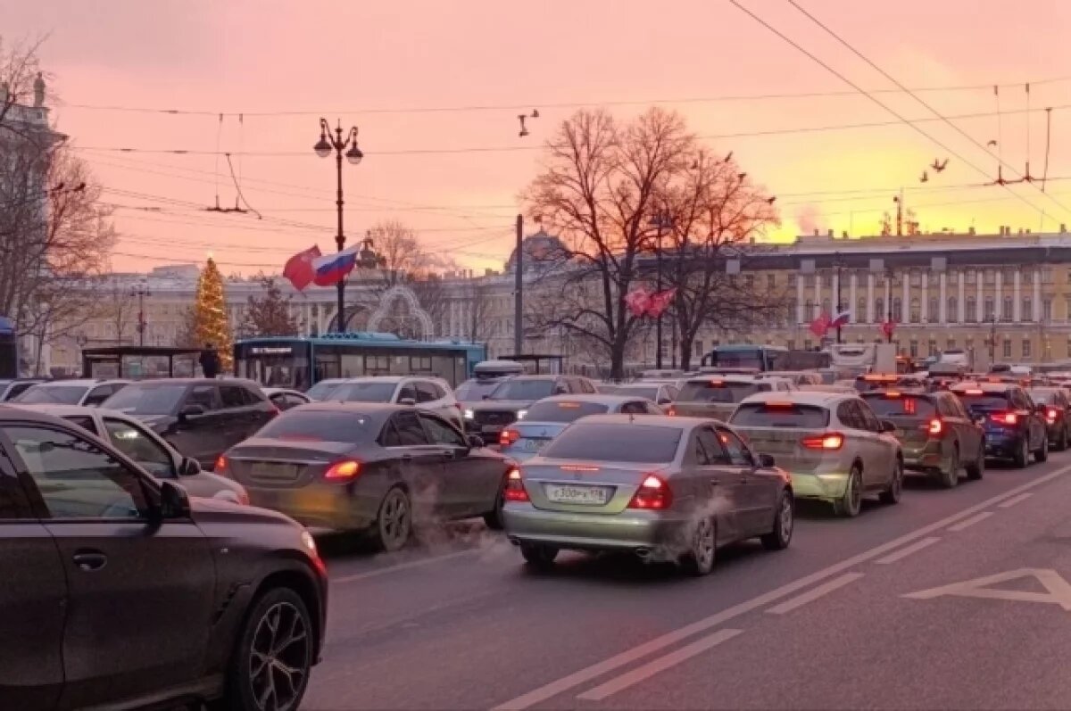    Пробки сковали юг Петербурга 27 января