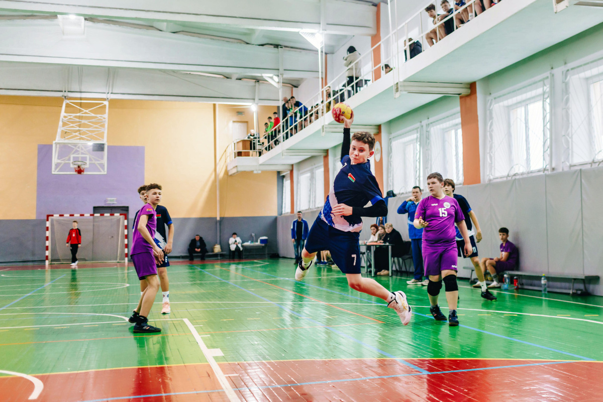    Гандбольные баталии в Бобруйске: результаты первого дня второго этапа ZUBR CUP в Дивизионе II