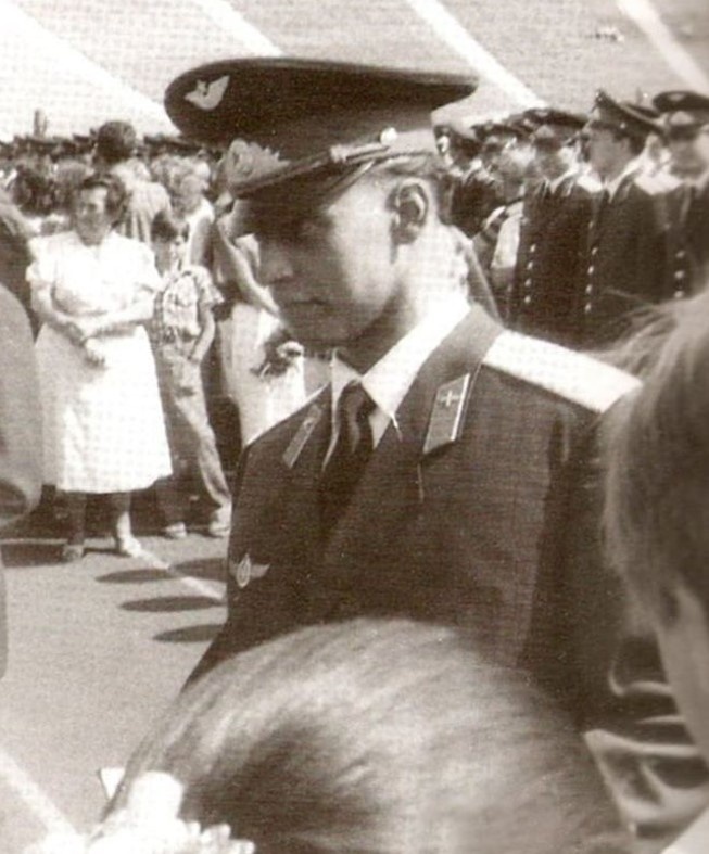 Сергею Глушко пришлось оставить военную карьеру.