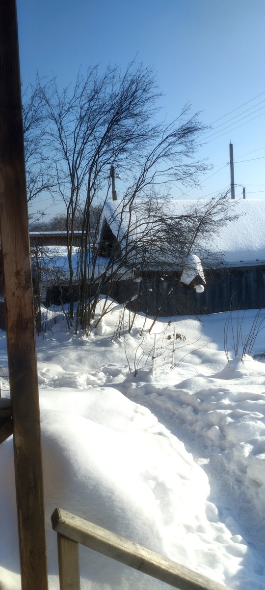 Красота! Солнце от снега отражается, аж глаза слепит!