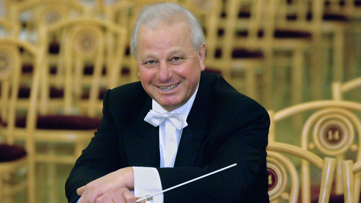   Юрий Белинский / ТАСС- Дирижер, народный артист СССР Владислав Чернушенко