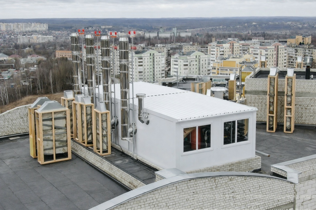 Котельная на крыше ЖК «Панорама» в процессе монтажа