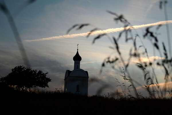 Памятник «Священный холм» в Печорском районе Псковской области / Константин Чалабов/РИА Новости  