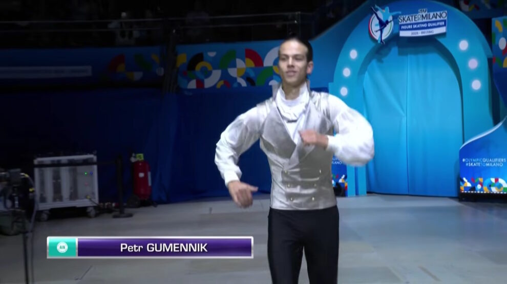    Петр Гуменник в Пекине. Фото: стоп-кадр прямой трансляции ISU