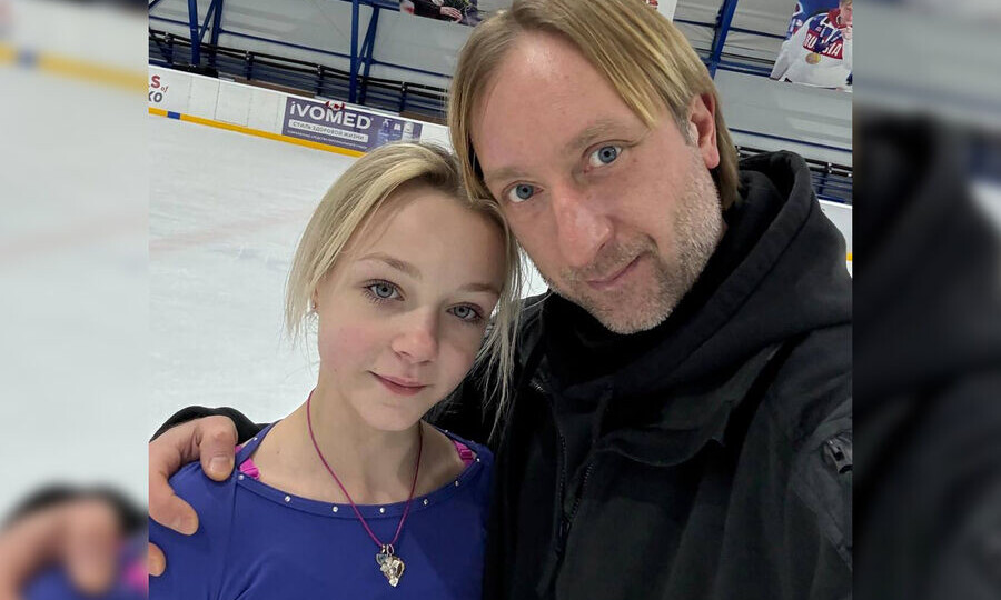 Тренер Плющенко: фигуристка Костылева мне как дочка