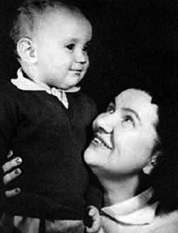 Нина Сазонова с сыном