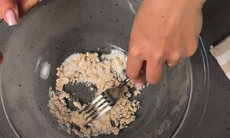 Пышный хлеб на сковороде: магия хрустящей корочки без духовки  