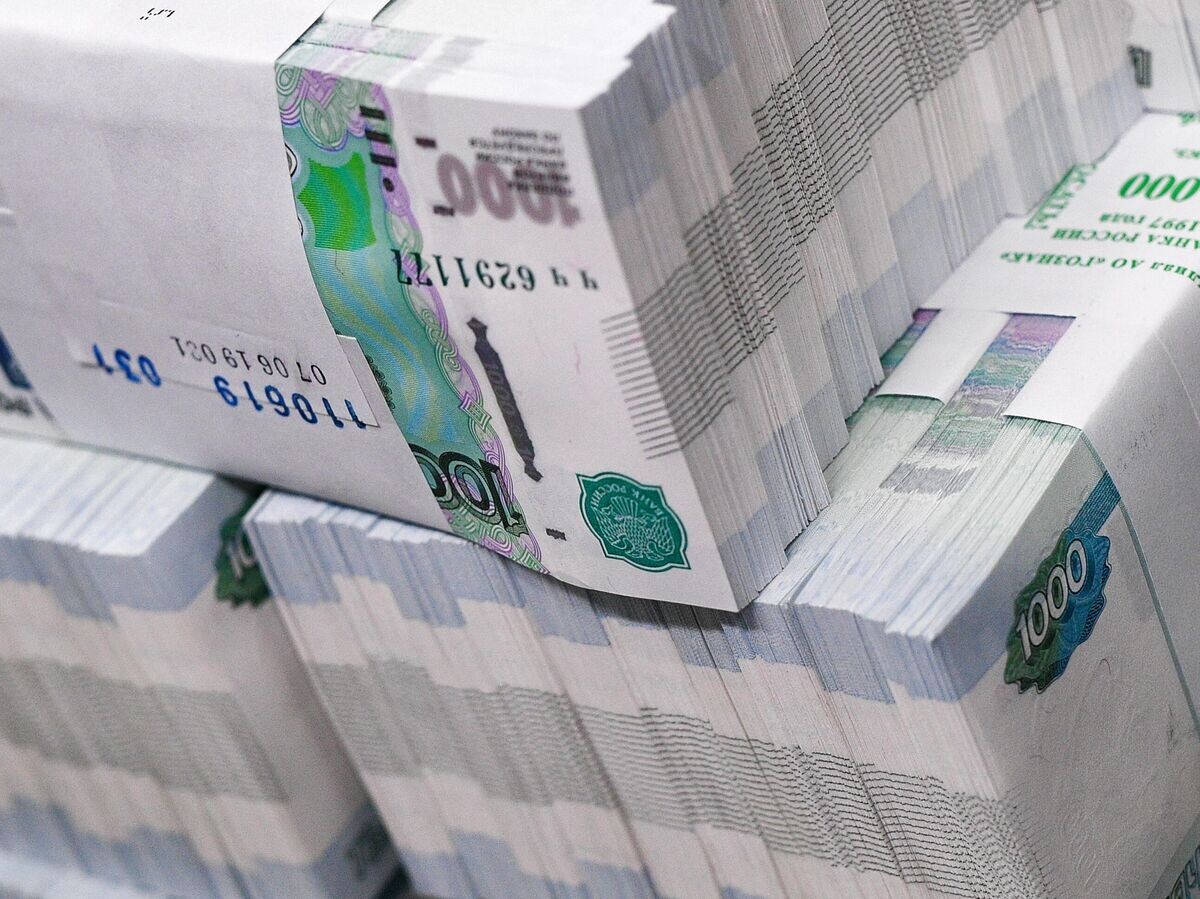    Пачки с банкнотами номиналом одна тысяча рублей на фабрике АО "Гознак" в Москве | © РИА Новости / Владимир Астапкович