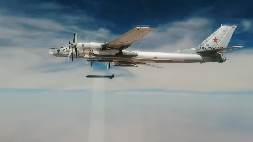 ФОТО: Кадр программы "СОВБЕЗ", РЕН ТВ