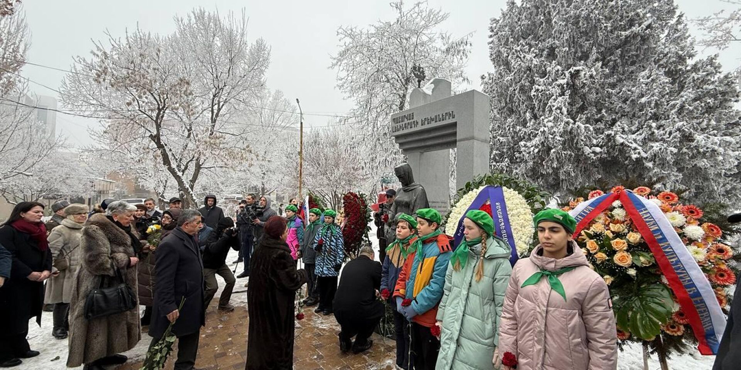В Ереване почтили память защитников Ленинграда