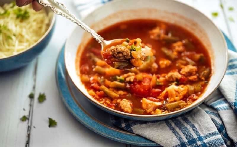 Суп-рагу Болоньезе за полчаса: насыщенный ужин и первое, и второе в одной тарелке