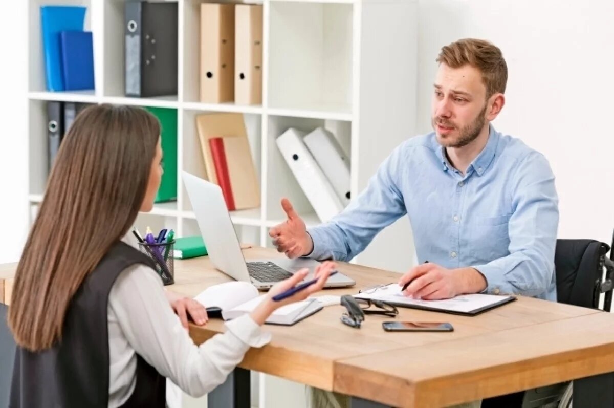    Юрист Хаминский: работодатель не может отказать в найме из-за соцсетей