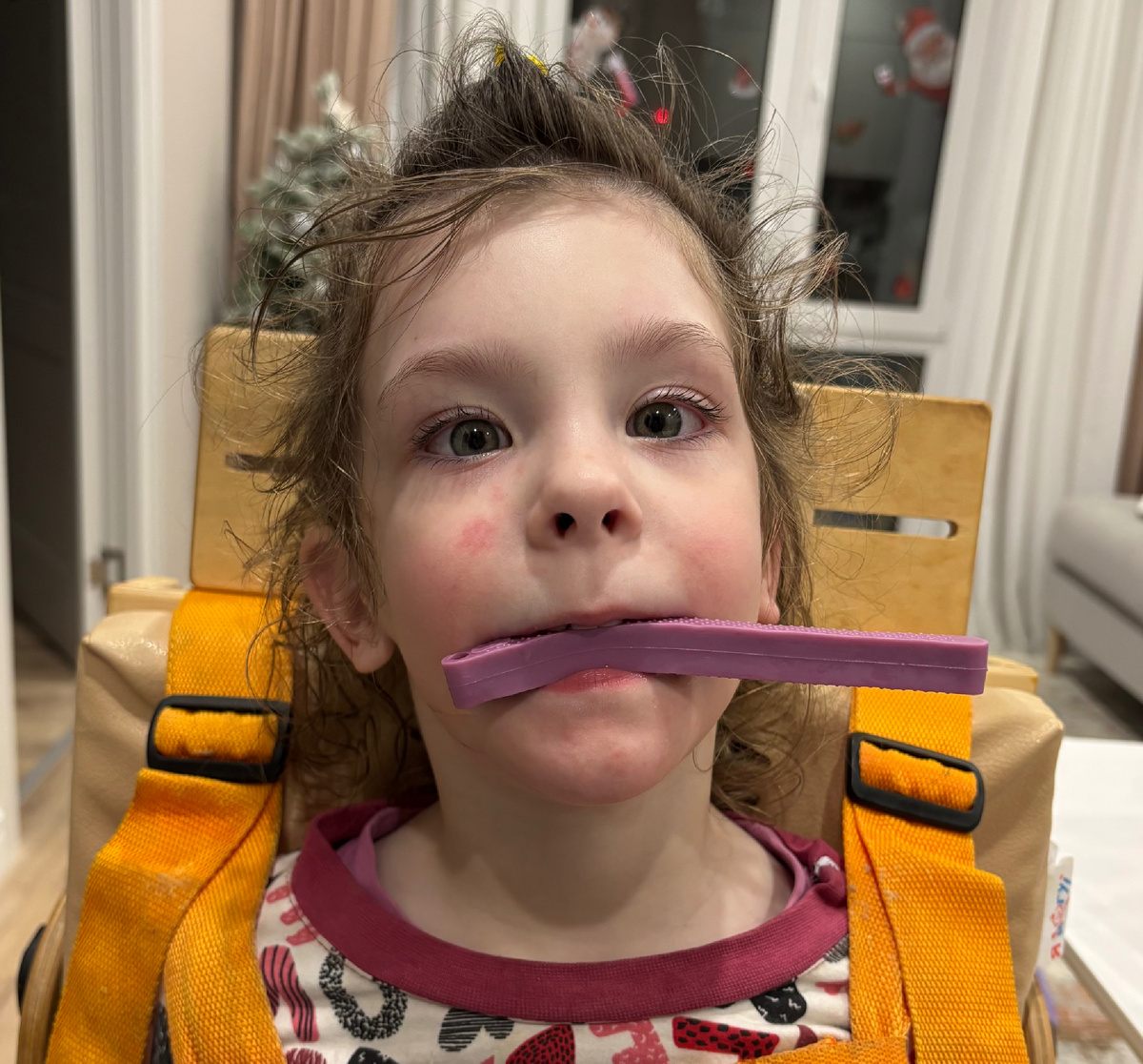 Майя в процессе домашних занятий по методике Поляковой Т.А.