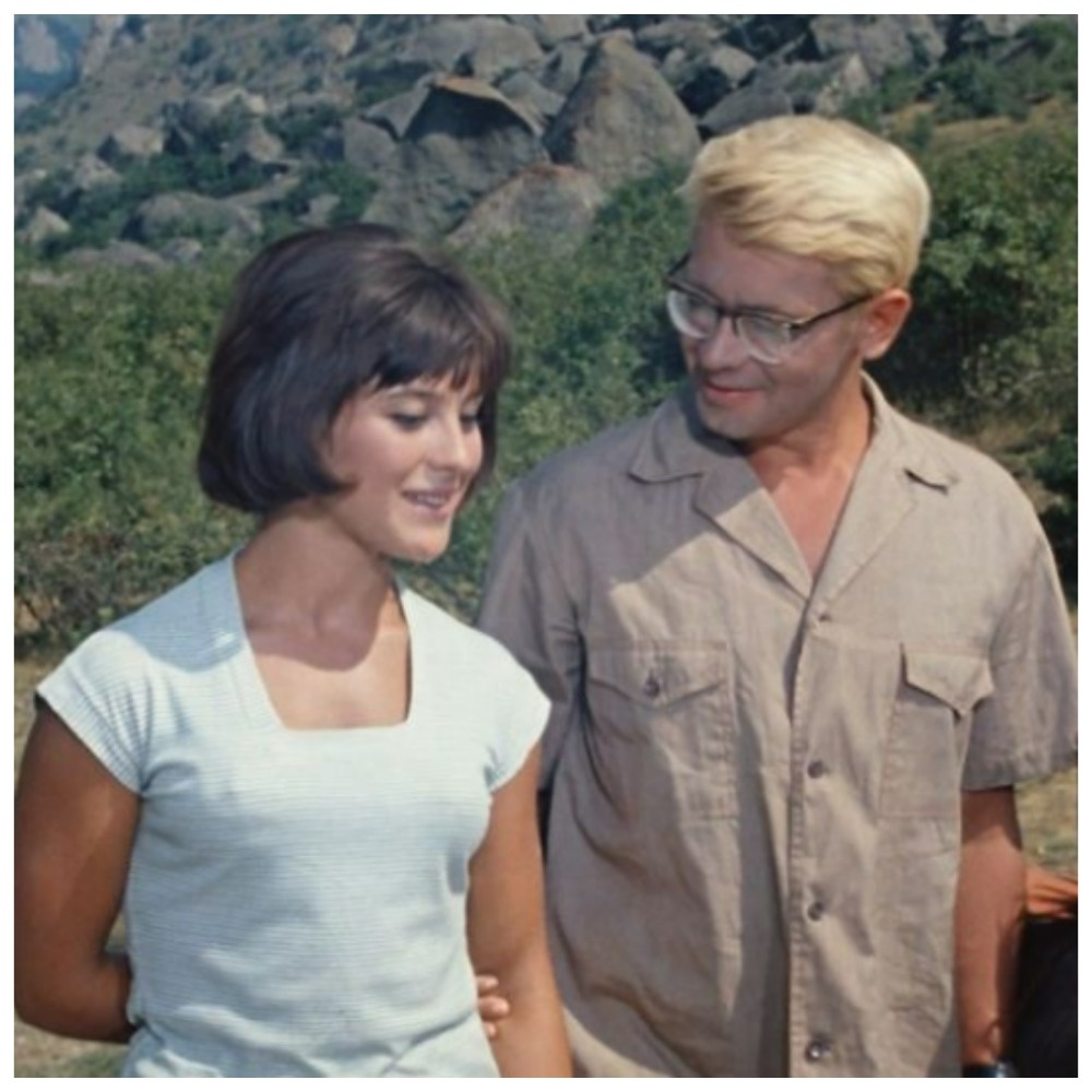 Гайдай, почуяв золотую жилу, через два года выдал продолжение – «Кавказскую пленницу»