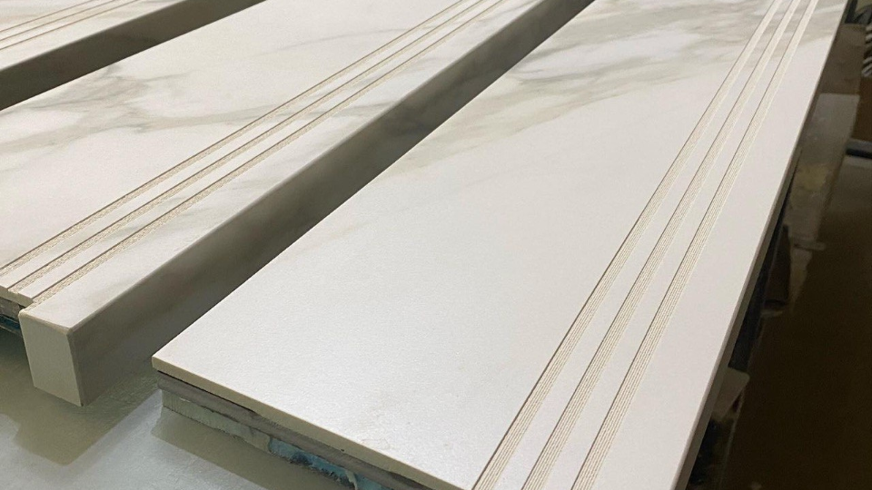 Ступени из керамогранита - аккуратная кромка благодаря гидроабразиву