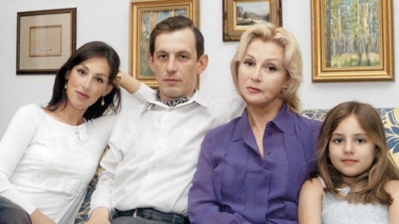 Валентина Титова с семьёй