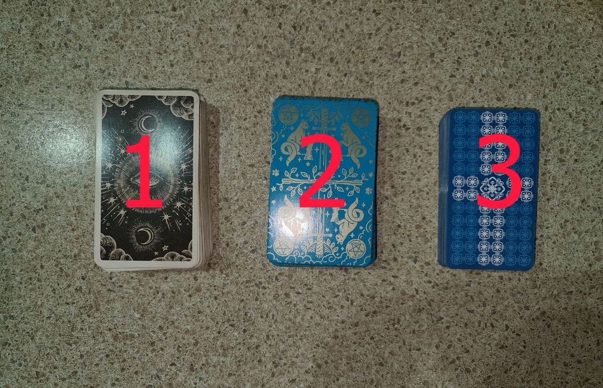 Позиции расклада. Фото автора