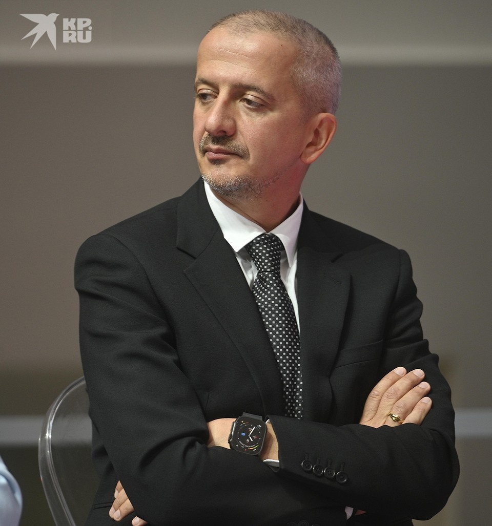    Константин Богомолов Борис КУДРЯВОВ