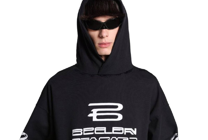 6 трендов одежды будущего: Bluetooth-перчатки и куртки с охлаждением. Что мы будем носить через 10 лет?