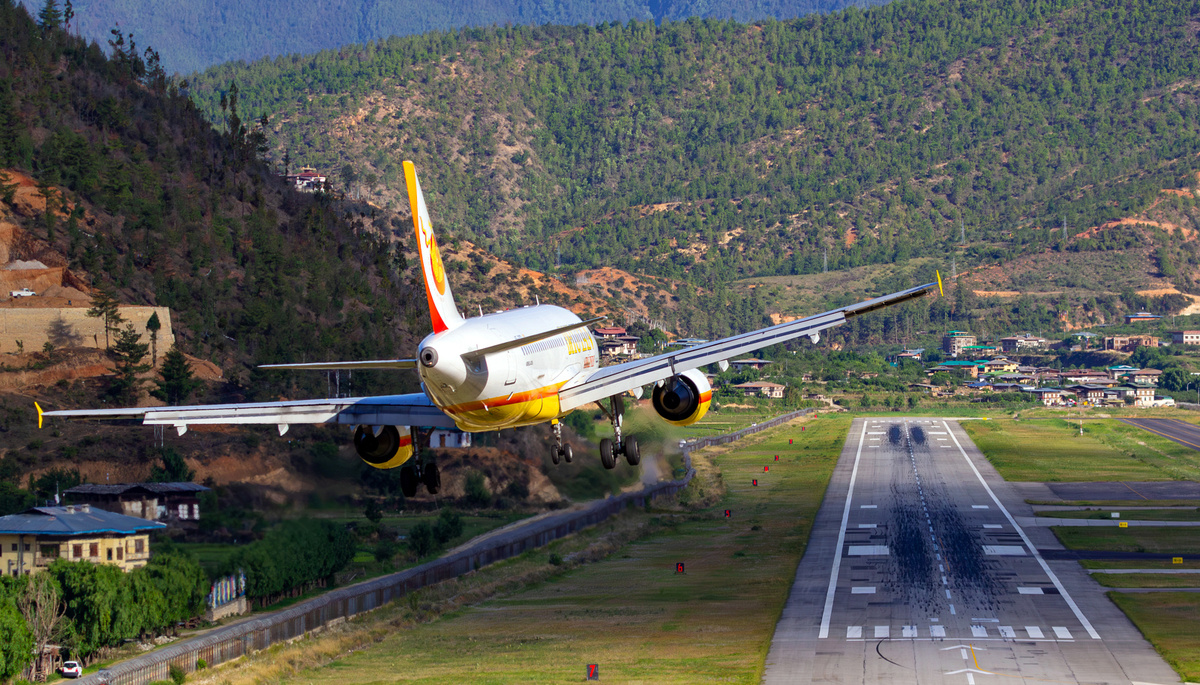 Аэропорт Паро