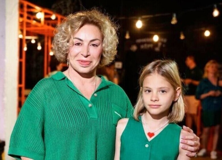     Симона Юнусова с Алисой