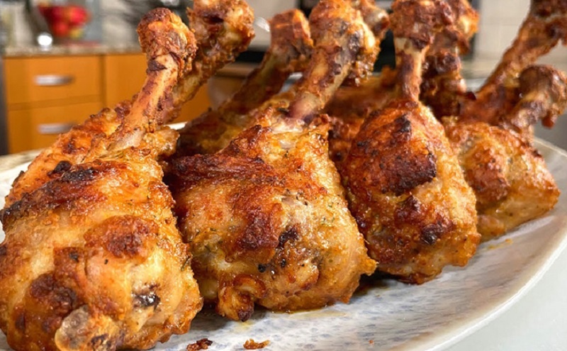 Румяная курочка, как из тандыра: секреты сочного вкуса прямо из духовки