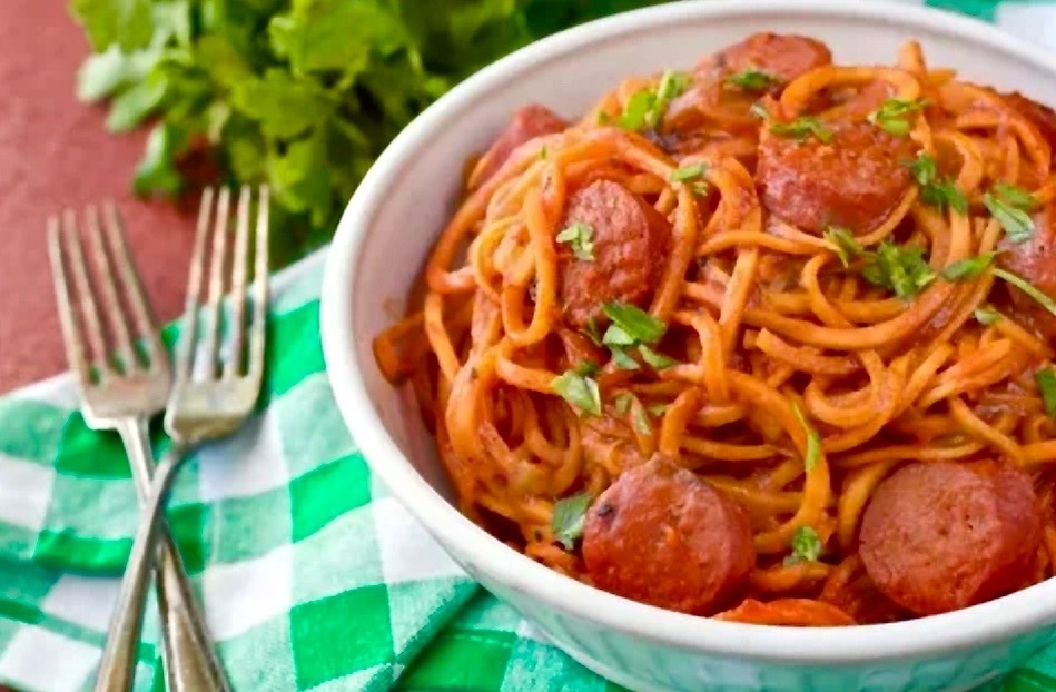 Паста с сосисками из сериала «Теория большого взрыва».