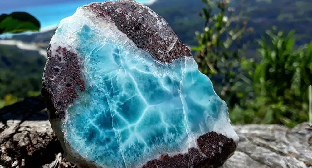 Ларимар: карибский камень, который существует только в одном месте на планете