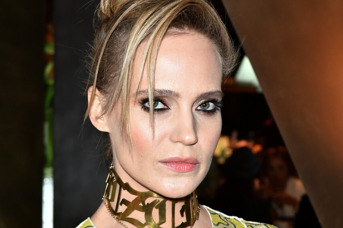     «Казахстан, любимые! Я к вам с грустной новостью»: певица Глюкоза отменила концерты из-за мошенников