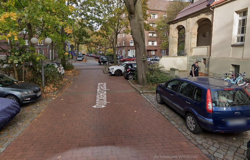 Форсманнштрассе рядом со школой (фото с Googlemap)