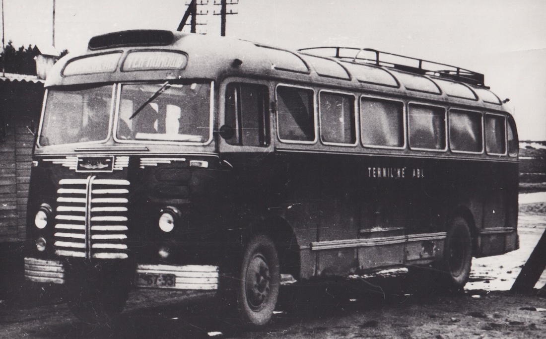 Икарус 30 госномер РФ 67-33, поступивший в автобусный парк города Таллина. Фото: Eesti Filmiarhiiv