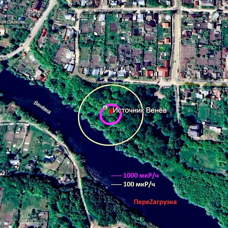 На фотографию со спутника наложен результат численного моделирования радиационного поля от источника в Старом Парке города Венёва (Тульская Область). Модель не учитывает ослабление излучения грунтом, деревьями, строениями, снежным покровом.