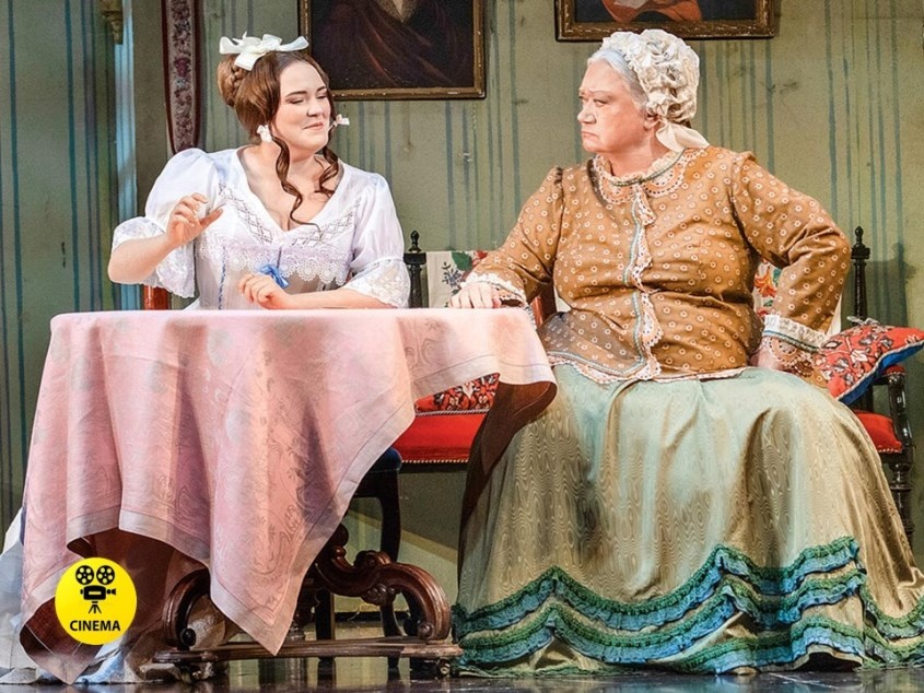 На сцене Малого театра в спектакле "Женитьба" (2017). 