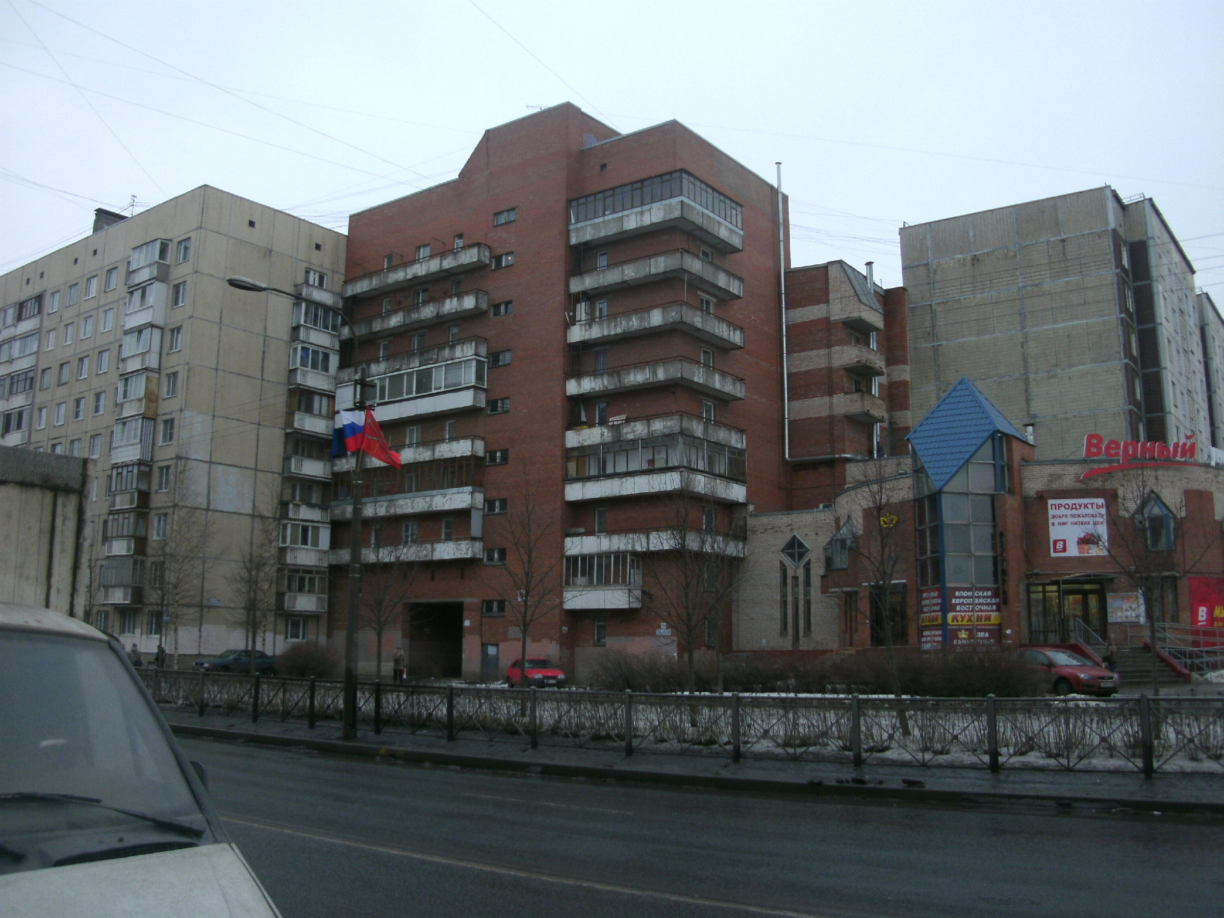 ул. Веры Слуцкой, 83