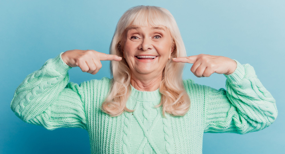 Акрил, нейлон или бюгель: гид по съёмным протезам, который поможет не ошибиться с выбором